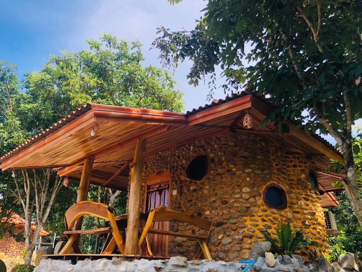ลีลา โฮมสเตย์ Leela Homestay Chang Klang District エクステリア 写真